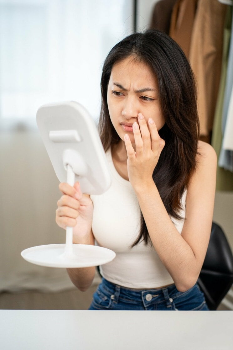 腸内環境が悪化は肌荒れの原因にもなる（写真／shutterstock）