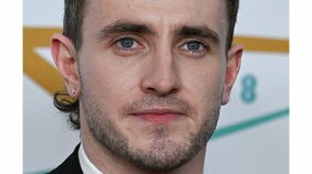 肉体美に宿る繊細な演技力。映画『aftersun／アフターサン』主演の27歳ポール・メスカルは、若手スター不在のハリウッドの救世主になれるのか