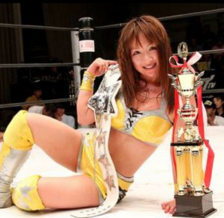 プロレスラーとしても活動していた愛川ゆず季（本人提供）