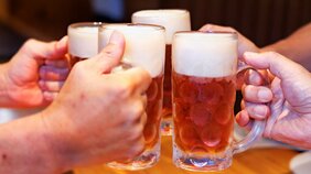 「どうも最近お酒が飲めなくなった」40代になってそう感じるのは、肝機能低下ともうひとつ意外な身体部分の劣化が原因だった〈医師が解説〉