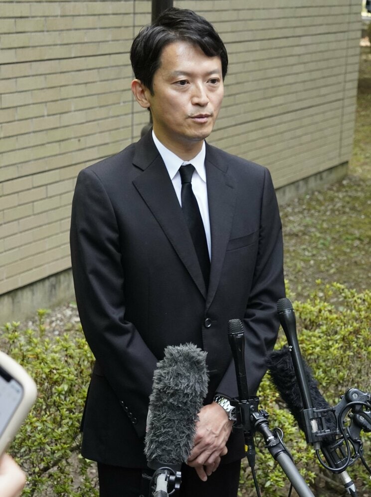 〈兵庫県知事側近の“牛タン倶楽部”は3人離脱〉自死した告発職員を「保護対象として扱う必要なし」「居酒屋などで聞いた噂話を信じて文書を作成」県の担当弁護士を直撃すると…_9