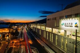 軽井沢の高級スーパーで飛び交う中国語…なぜ彼らは日本の土地を買うのか「郊外型チャイナタウン化が日本でも進展」名物投資家が分析