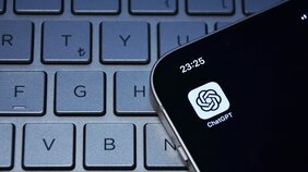 「どう聞けばいい?」ChatGPTに推奨された銘柄を2年間持っていたら…驚異の+41.97%リターン「儲かる株を教えてくれ」と聞いてもダメ