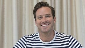 「君の肋骨をバーベキューにして食べたい」。セックス・スキャンダルにまみれた俳優アーミー・ハマーのキャリアは終わったのか?