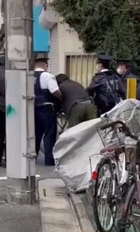 〈狛江90歳強盗殺人にも関与!?〉中野区強盗傷害事件。貧困家庭で育った永田陸人容疑者（21）の過去と、フィリピンから指示をだす首領の正体「コネを活用すれば“別荘の中”でも自由を謳歌できる」_12