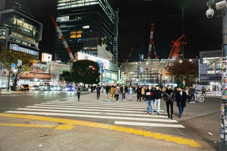 〈画像多数！ W杯コスタリカ戦・渋谷ルポ〉日本代表の敗戦にセンター街中で“ため息”がでた夜…はしゃぐサッカー芸人に女性サポーターが放った“一言”_15
