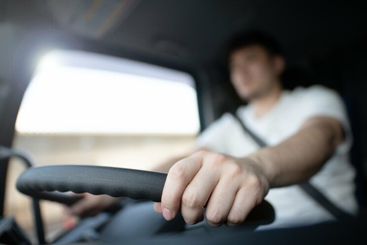 「過疎地域で年収300万円を超える求人はトラックの運転手だけ」でも幸福度は都市部より高い？　田舎をめぐるネガティブな言説のウソとホント_2