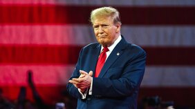〈米大統領選〉前日の予想では7つの激戦州のうち5州でトランプがリードか、ニューヨークに住む中国系の住人も「トランプ!トランプ!トランプ!」と熱狂