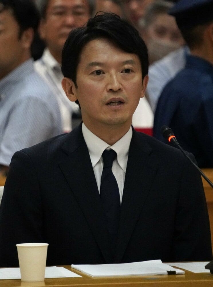 〈ついに証人尋問〉兵庫パワハラ知事「記憶にない」「私も完璧でない」委員会もドン引きした、あきれた言い訳の一部始終。お仲間“号泣元副知事”にも付箋をぶん投げ「知事として仕事をさせて」と辞任は拒否_8