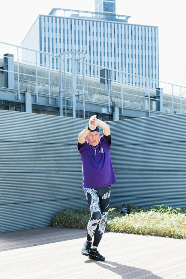 「1日1万歩も必要ない」デューク更家72歳が語る“歩数至上主義”への違和感…「万歩計のCMはもらえませんでした（笑）」_39