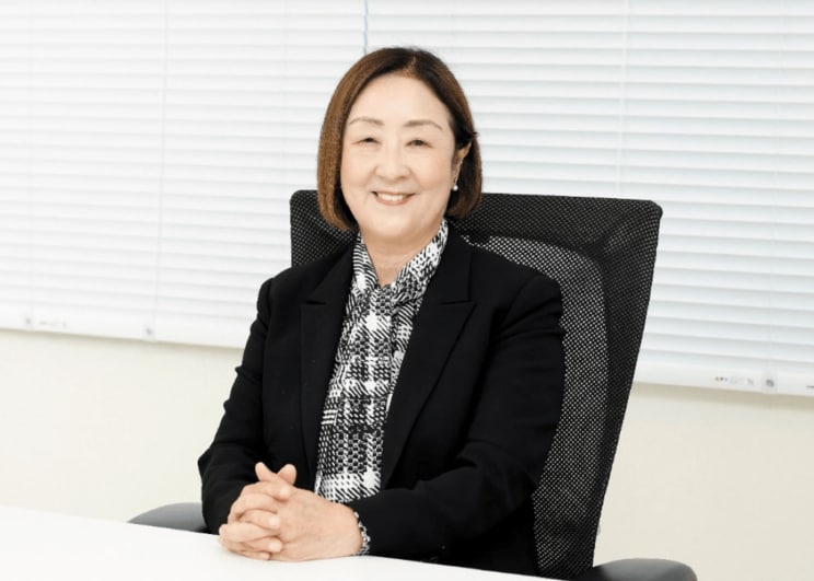 久志本京子会長(写真／一般社団法人日本フードサービス協会リリースより)