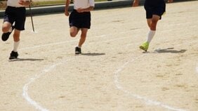 部活の朝練はもはや時代遅れなのか?「朝練のおかげで鍛えられた」「部活動自体が迷惑」「正直、しんどいですよ。でも…」元部員、現役教員、学生、それぞれの本音を直撃!
