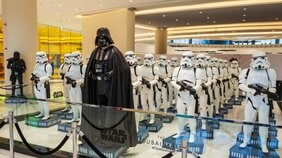 『スター・ウォーズ』はどの順番で見るべきか論争に終止符？ グローグー人気で新規ファンも急増「なんですかこの子は」