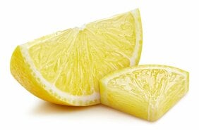 なぜレモンはいまだに「ビタミンCの王者」と誤解されているのか? 日本人の“レモン神話”を支える「苦痛信仰」