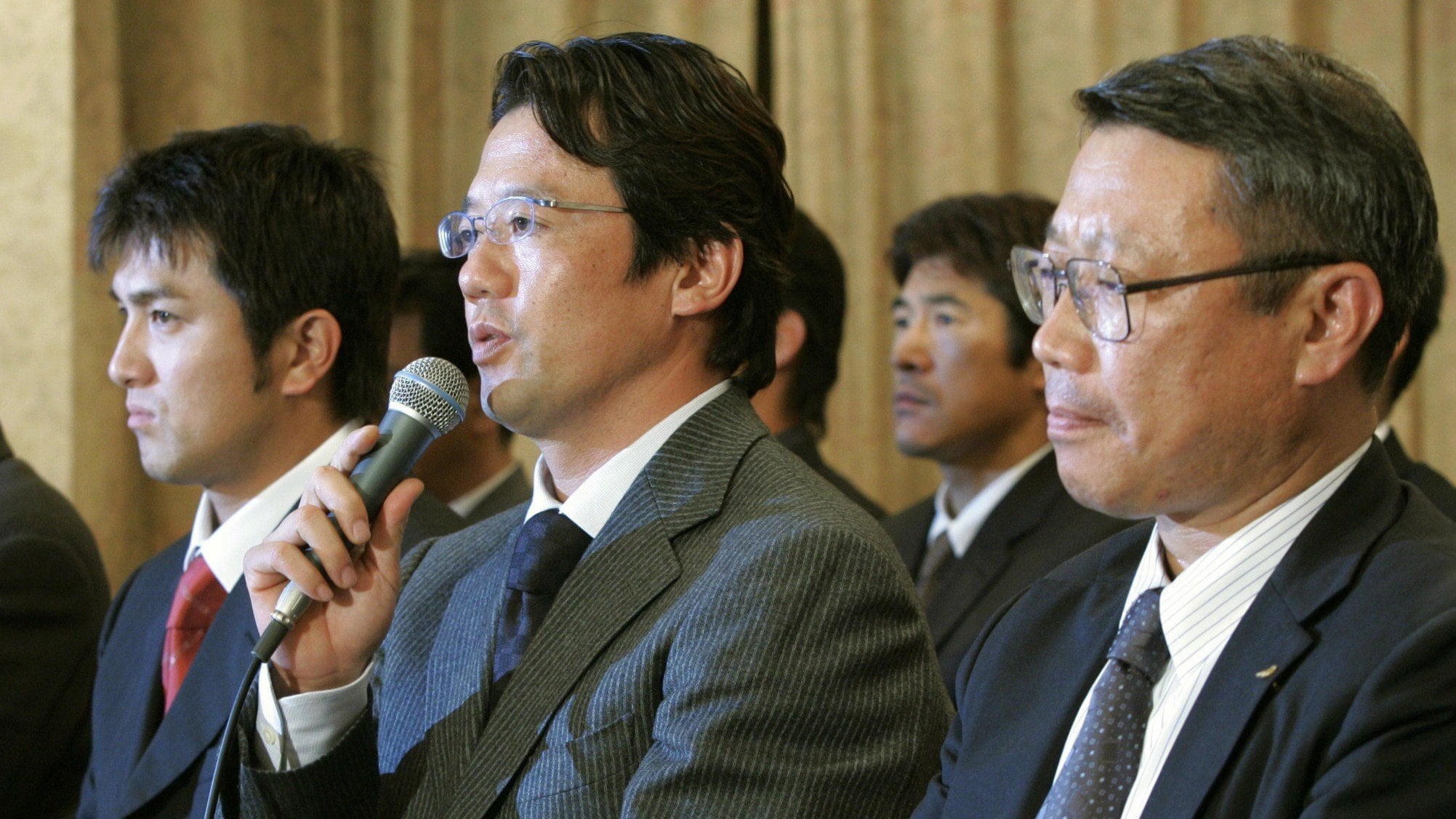 お前は球界を追放されるぞ」球界再編騒動から21年、古田敦也が振り返る