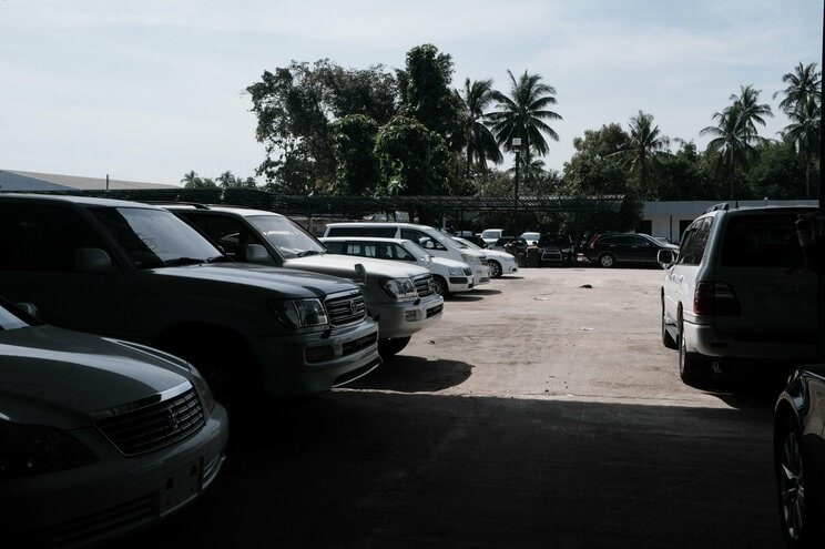 「３台はミャンマーの軍関係者に売ったよ」自衛隊高機動車が海外に密売される驚きの手口「部品をバラバラに運んでこっそり組み立てる」「自衛隊車両とわからないよう車体を白く塗り替えることも」_25