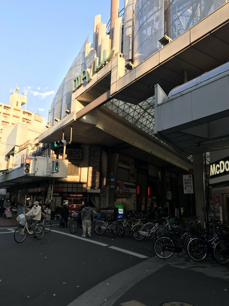 九条駅前の商店街「ナインモール九条」