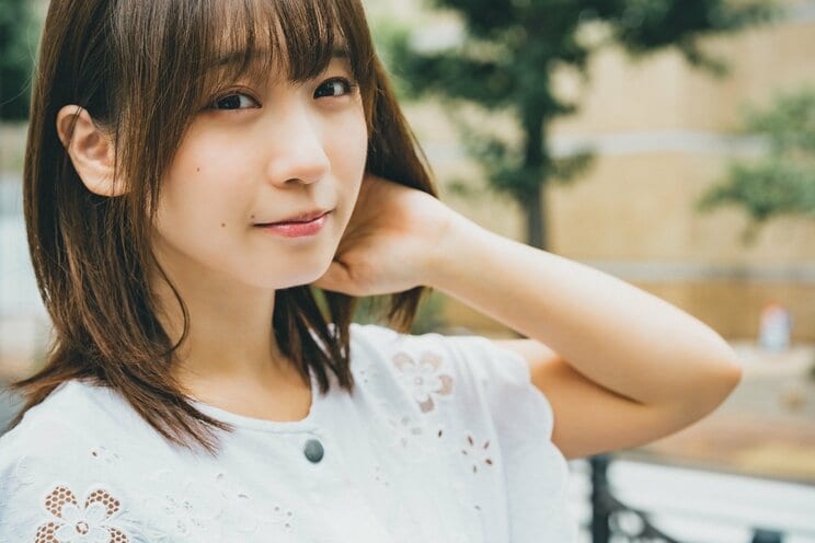 「私も陰キャで中二病だったので…」伊織もえ×『僕ヤバ』のコラボ写真集が発売！_9