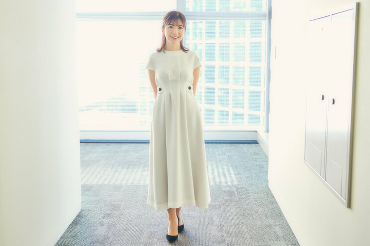「展示会の運営からモデルまで」「カーディガンのポケットの高さにもこだわる」日本テレビのアパレルブランド、Audireで奮闘する、ファッション大好き佐藤真知子アナウンサー_6