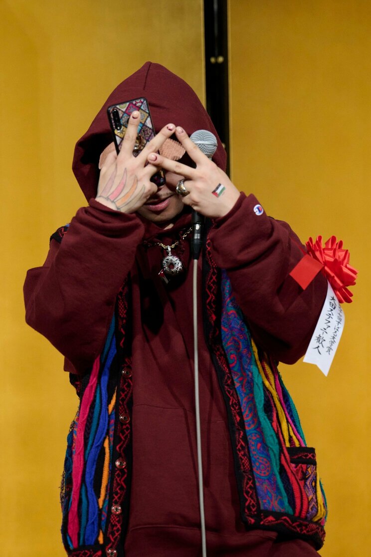 「パワハラ、モラハラ、ブラック、搾取、映画業界マジ意味わかんない。小説はあんまり儲からないかもしれないけど一人でやってるから自分でケツ拭けないことはしないです」ごみ清掃員からすばる文学賞を受賞した大田ステファニー歓人《前編》_6