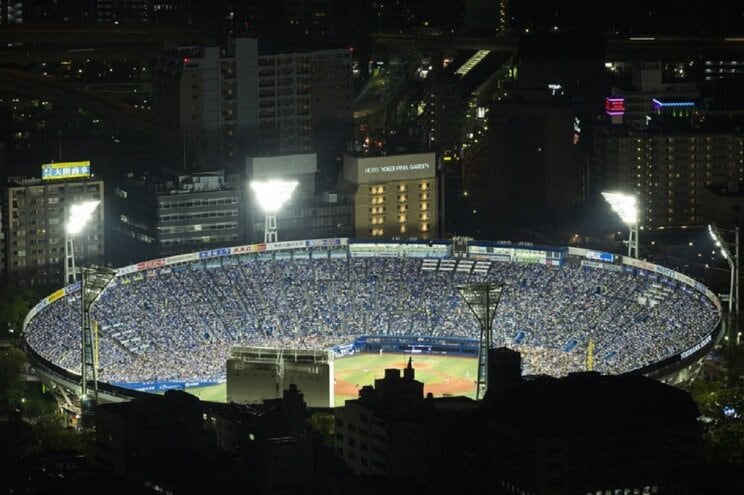 静まり返った横浜スタジアム　写真／shutterstock