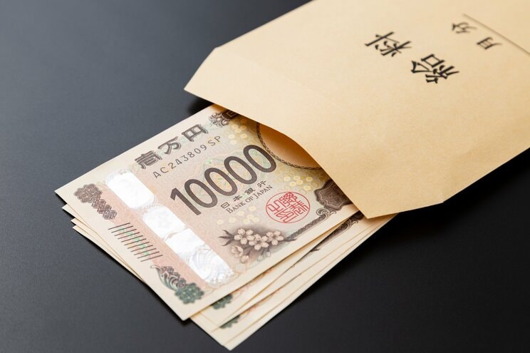 インフレになった理由3 増え続ける人件費（写真／shutterstock）