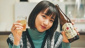 番組で生まれて初めてキュウリを食べた超偏食家・坂ノ上茜。『町中華で飲ろうぜ』は初体験だらけ