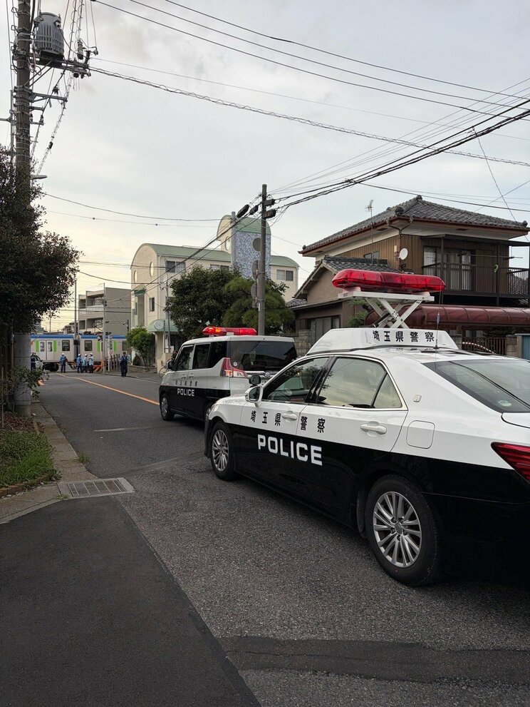 《埼玉踏切・殺人未遂》「あおり運転は本当にあったのか？」防犯カメラに残された“車間距離”と逮捕されたJAF職員の評判「実家の母の面倒をみて、近所の雪かきもしてくれる」_15