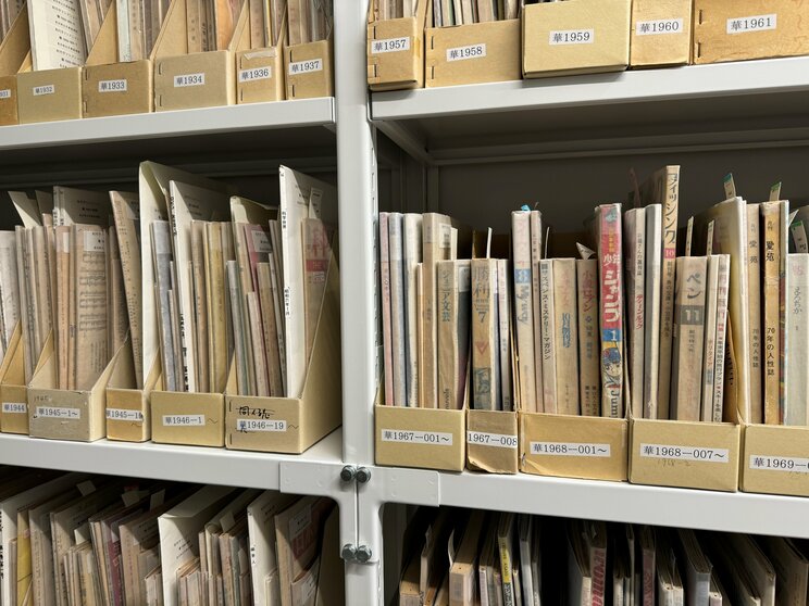 「雑誌はこれからどうなる？」日本最大級・19000誌所蔵の都立多摩図書館の書庫に潜入調査！ ジャンプ創刊号からマニアックすぎる専門誌までを眺めて_5