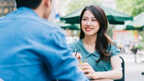 「話し相手を会話の主人公にする」が大原則。なぜかモテる人がさりげなく実践している4つの会話術
