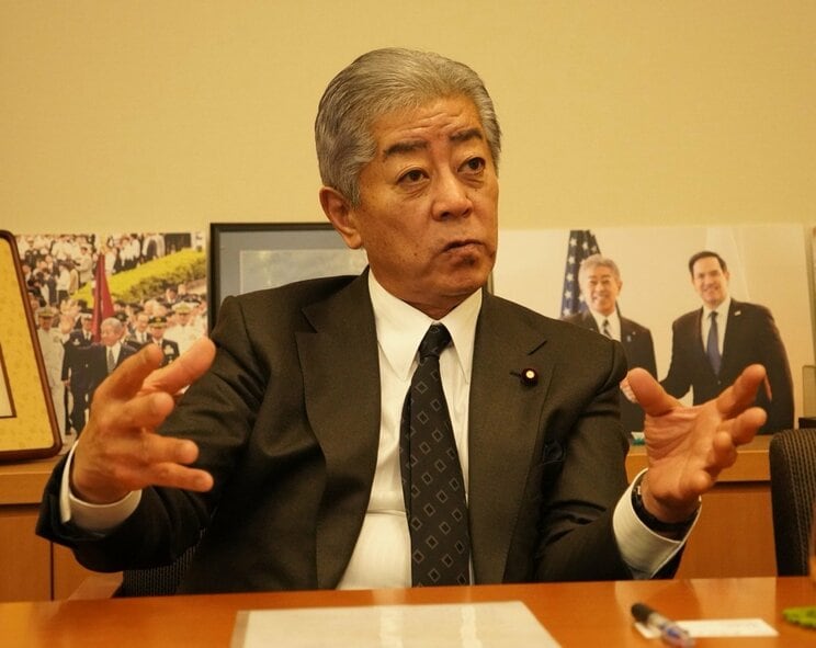12月18日、インタビューで話す岩屋毅前外相（撮影／集英社オンライン）