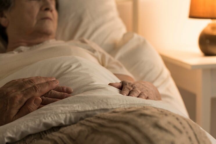 日本の寝たきり老人数、推定300万人以上は世界断トツ１位！ 精神科ベッド数も全病床の21%で世界一…日本医療制度の欠陥と利権のせめぎ合い_1