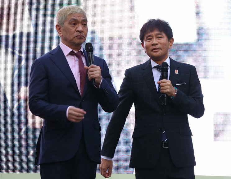 二人並んだ姿がないまま約2年経過 (C)産経新聞社