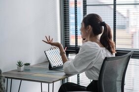 ベンチャー女性経営者「川端康成の小説はコスパが悪い」と語る…コスパ・タイパを優先する”ファスト動画世代“に危惧されるむなしく貧相な人生