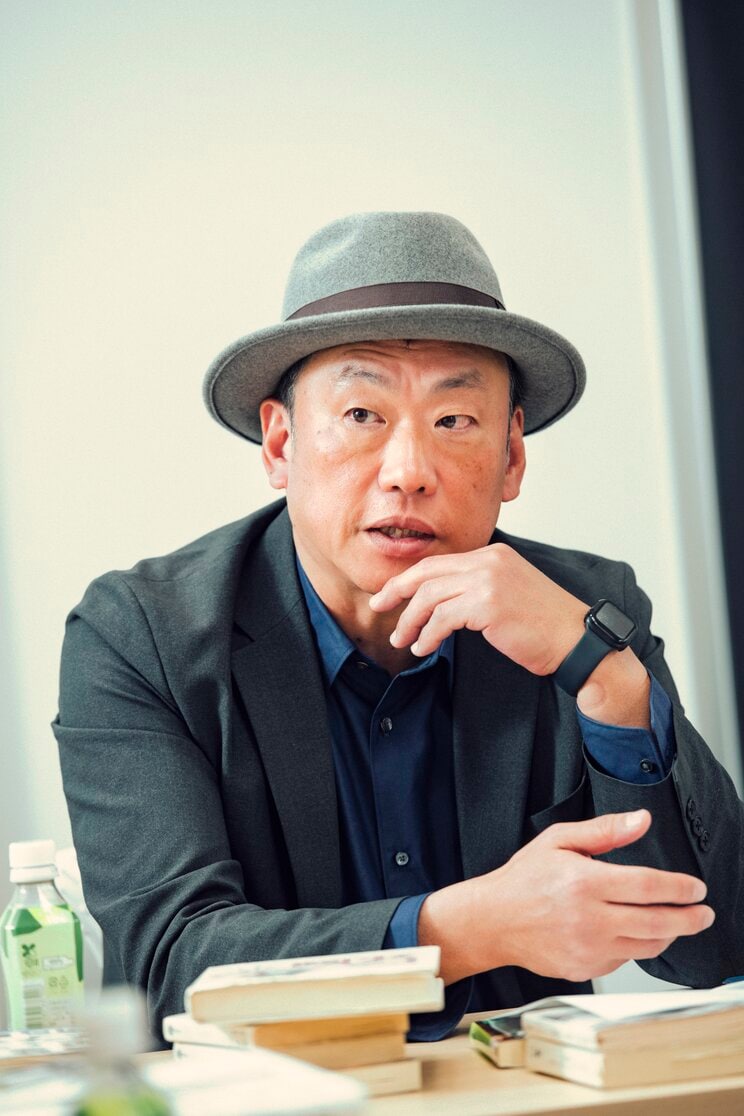 田崎健太　1968年、京都府生まれ。早稲田大学法学部卒業。小学館『週刊ポスト』編集部などを経て、99年にノンフィクション作家として独立。『偶然完全 勝新太郎伝』（講談社＋α文庫）、『真説・長州力 1951-2018』『真説・佐山サトル タイガーマスクと呼ばれた男』（共に集英社文庫）など著書多数