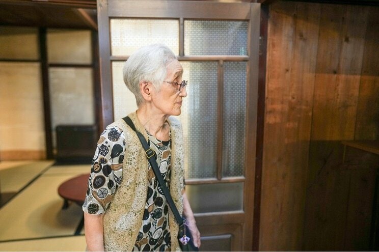 単身高齢者が直面する「住まい」の選択（写真はイメージ／shutterstock）