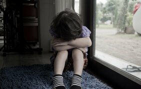 過去最高の24万人! 激増する不登校児…画一的に人材を育てる昭和教育に未だ目をつぶる学校の怠慢「ギフテッドの3割は不登校傾向」