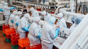 〈雇い負けニッポン〉外国人労働者の来日ドタキャンが続出。“買い負け”に続いて深刻化する日本の“雇い負け”の実状