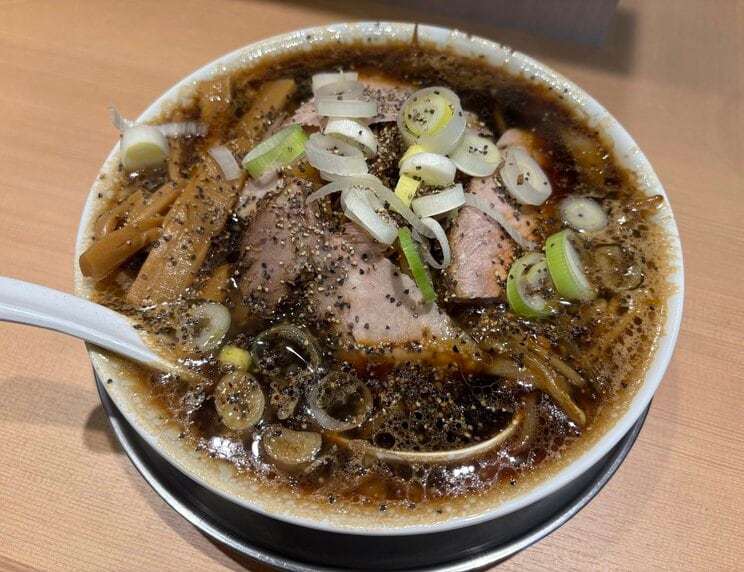 〈人気ラーメン店が1年3カ月で閉店〉原因は「味」でも「売上」でもなく…名店「渡なべ」のベテラン店主が明かした“想定外の敵”_13