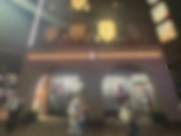 外国人店員が働くコンビニ（撮影／集英社オンライン）