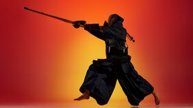 2023年に甲子園を優勝した慶應義塾高校野球部でも取り入れられた「アスリート・センタード・コーチング」とは？ 世界的に注目されている日本武道の「守破離（しゅはり）」との共通点