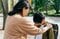 子どもと親の距離感は外からは見えにくい（写真はイメージ／Shutterstock）