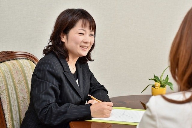 “円満離婚”弁護士として1000件以上の離婚相談を受けてきた原口さん(写真／本人提供、以下同)