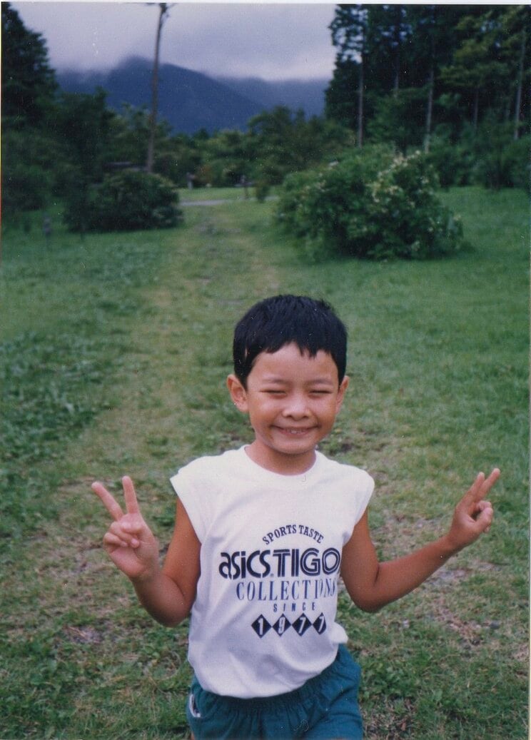 小学生時代の岡田さん（写真／本人提供）