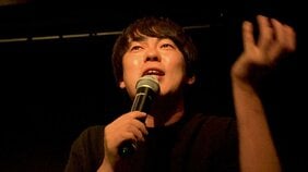 「テレビから消えた芸人」ウーマン村本を追いかけた映画『アイアム ア コメディアン』が突きつける日本人の”生きづらさ”の正体