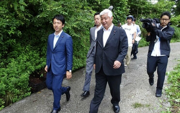 進次郎防衛大臣と中谷前防衛大臣（2018年中谷氏のSNSより）