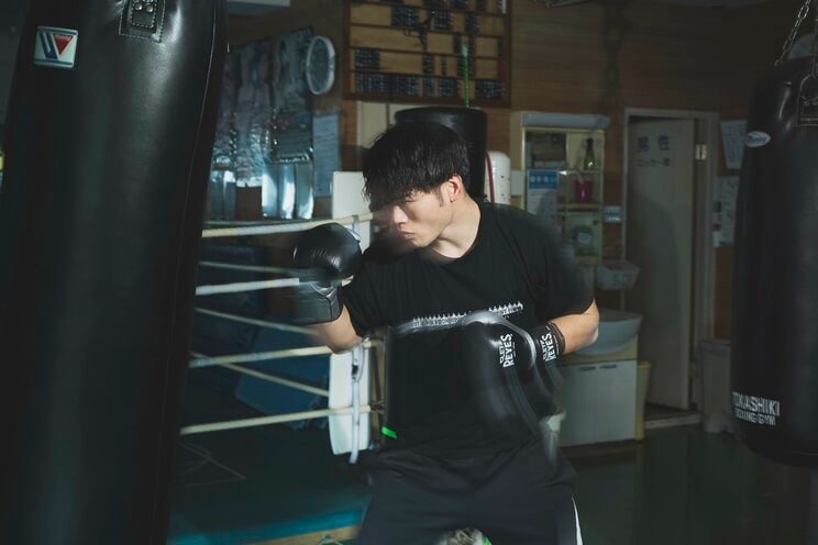 「目標はマイク・タイソン」ここまでオールKOで新人王、渡嘉敷勝男が惚れ込む21歳”怪物サウスポー”の正体_4