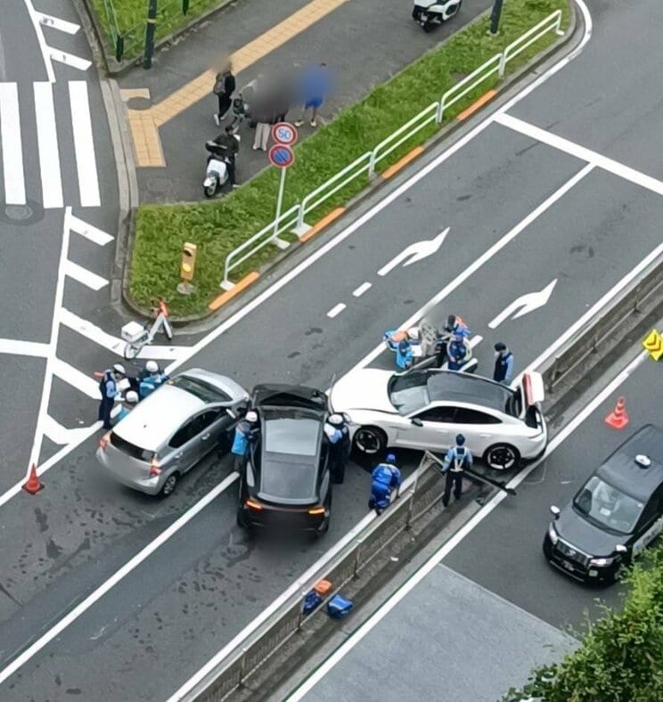 事故直後の現場（写真／近隣住民提供）