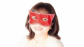 <水晶玉子が占う2025年>日本に大災難? 話題の「2025年7月5日の大予言」をどう見るか…「時代の転換点」を柳のようにしなやかに生きるヒント