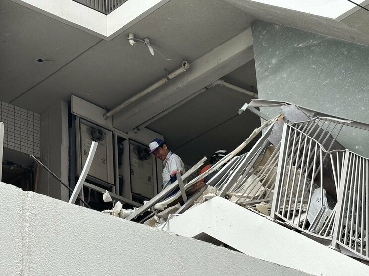 〈川口マンション大爆発〉「自らガス栓開けたが死にきれず」「その後タバコ吸って」建物周辺も大破…あのマンションは今？ 迷惑すぎる中国籍の男は精神鑑定へ_8